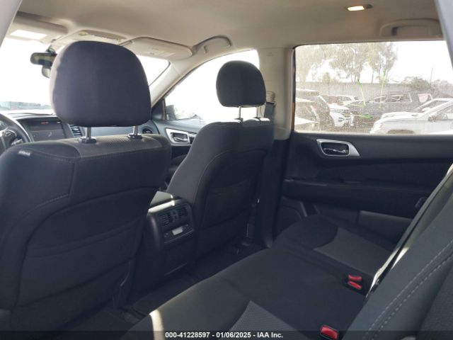 5N1DR2MN5HC698216 Nissan Pathfinder S