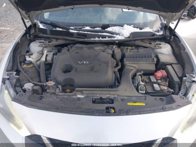 1N4AA6AP7JC380038 Nissan Maxima 3.5 Sv
