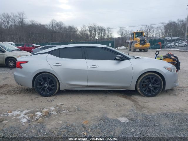 1N4AA6AP7JC380038 Nissan Maxima 3.5 Sv