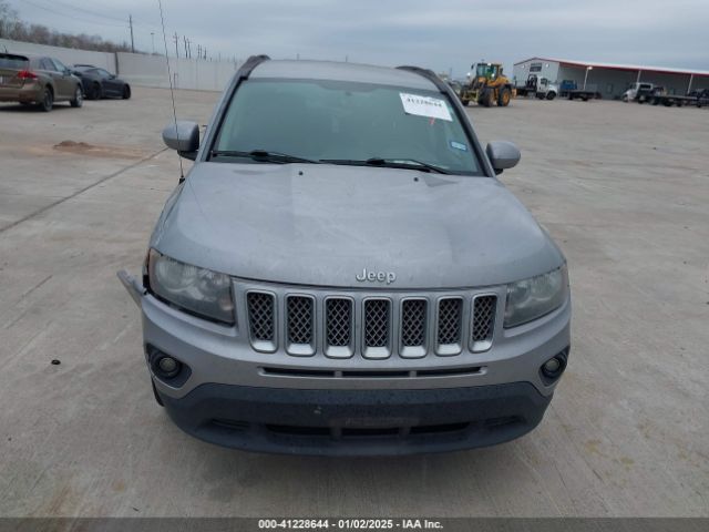1C4NJDEB5GD661627 Jeep Compass Latitude