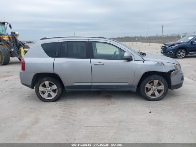 1C4NJDEB5GD661627 Jeep Compass Latitude