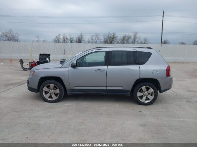 1C4NJDEB5GD661627 Jeep Compass Latitude