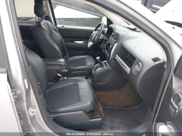 1C4NJDEB5GD661627 Jeep Compass Latitude