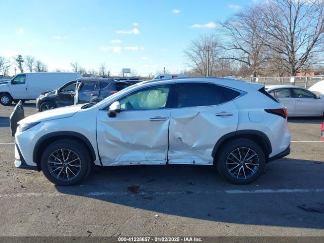 2T2AGCEZ3RC051595 Lexus NX 350