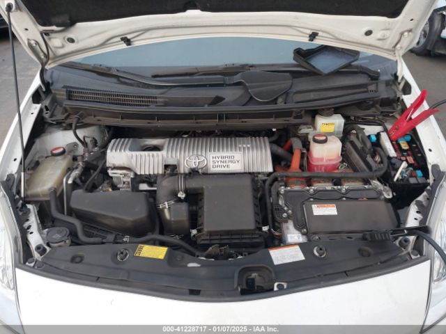 JTDKN3DU1F1924846 Toyota Prius Two