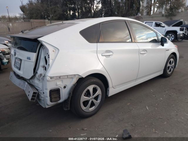 JTDKN3DU1F1924846 Toyota Prius Two