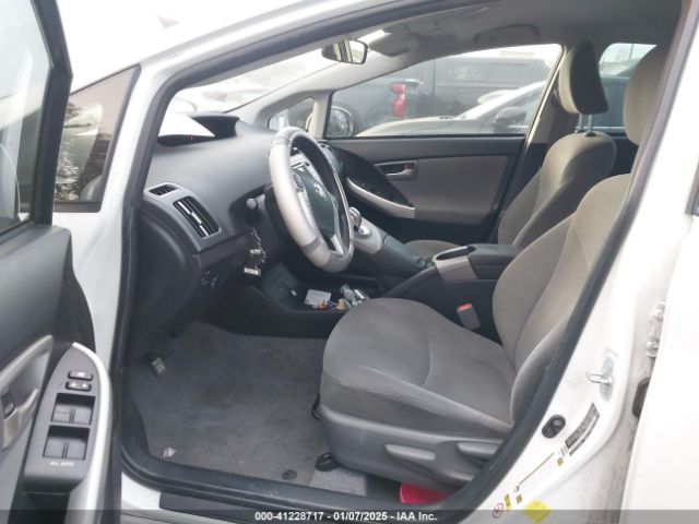 JTDKN3DU1F1924846 Toyota Prius Two