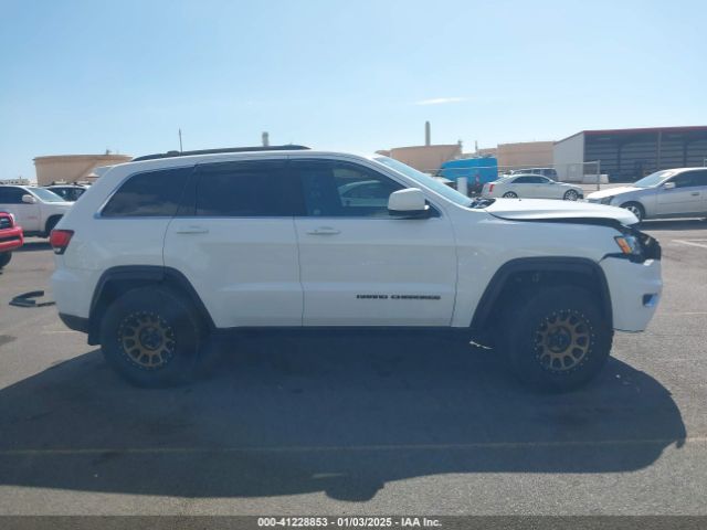 1C4RJEAG0LC113446 Jeep Grand Cherokee Laredo E 4x2