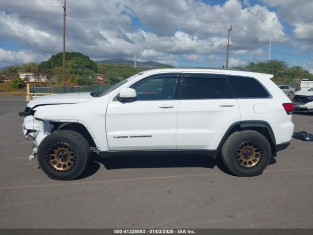 1C4RJEAG0LC113446 Jeep Grand Cherokee Laredo E 4x2