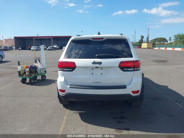 1C4RJEAG0LC113446 Jeep Grand Cherokee Laredo E 4x2