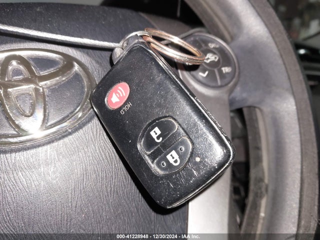 Toyota Prius V Two 2015 JTDZN3EU1FJ036160 Image 11