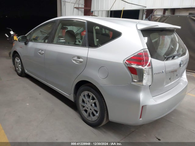 Toyota Prius V Two 2015 JTDZN3EU1FJ036160 Image 3