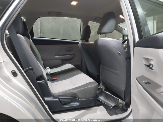 Toyota Prius V Two 2015 JTDZN3EU1FJ036160 Image 8