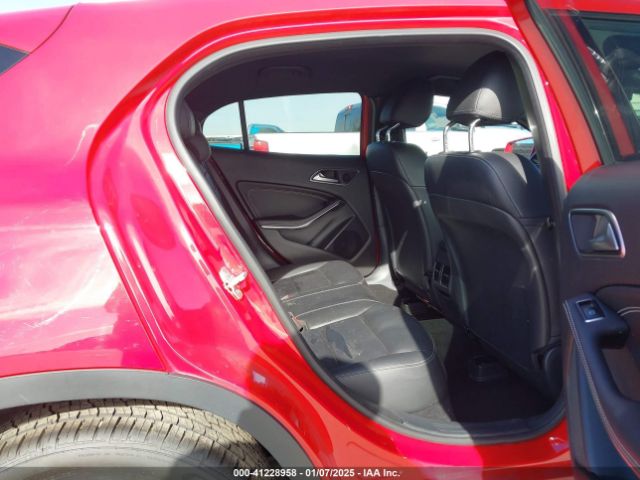 WDCTG4GB9HJ329075 Mercedes-Benz Gla 250 4matic