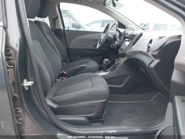 Chevrolet Sonic Lt Auto 2016 1G1JC6SG4G4148141 Image 5
