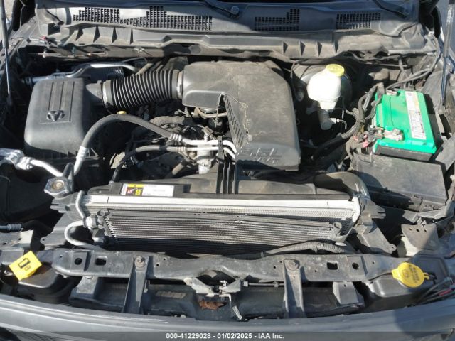 1C6RR6GG6HS747001 RAM 1500 Slt  4x2 6'4 Box