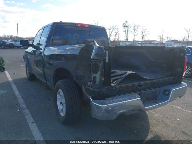 1C6RR6GG6HS747001 RAM 1500 Slt  4x2 6'4 Box