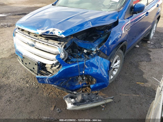 Ford ESCAPE SE 2018 1FMCU9GD3JUA73352 Image 6