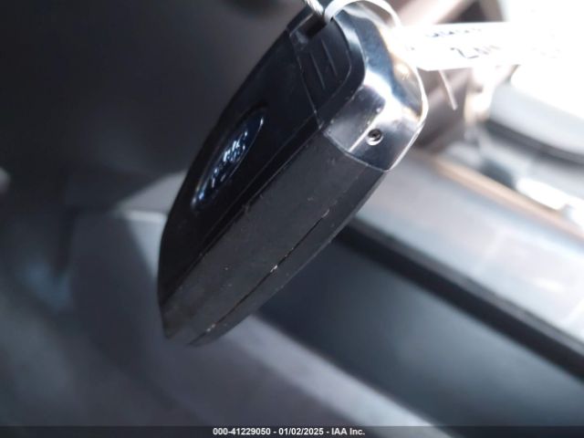1FMJU1HT1KEA30851 Ford Expedition Xlt