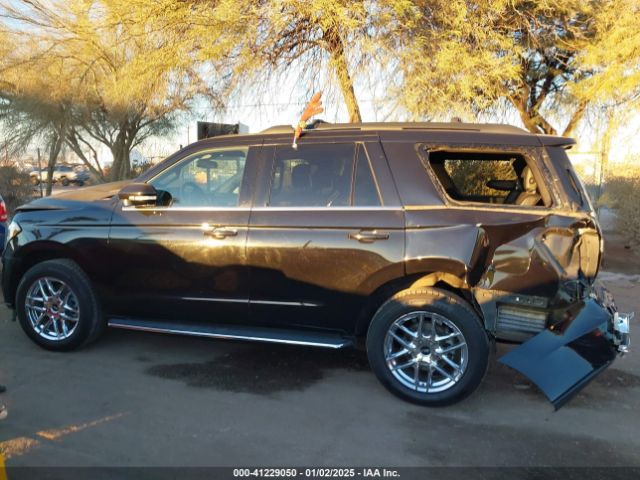 1FMJU1HT1KEA30851 Ford Expedition Xlt