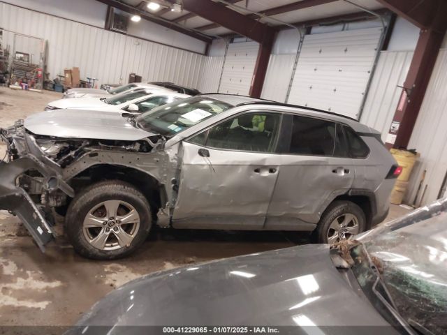 JTMLWRFV2MD126202 Toyota Rav4 Hybrid Le