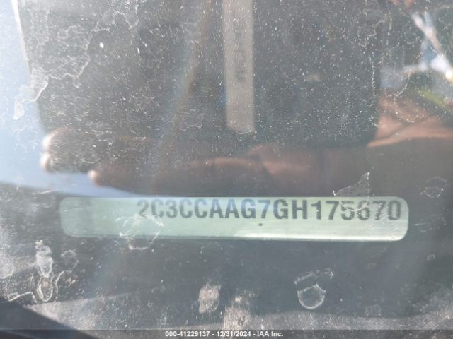 2C3CCAAG7GH175670 Chrysler 300 Limited
