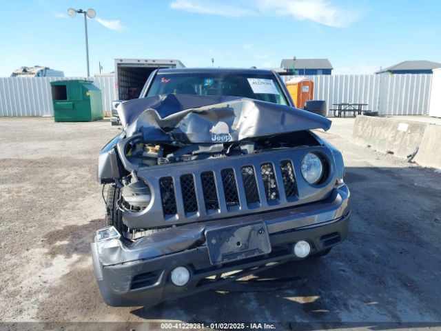 1C4NJPBA2GD560106 Jeep Patriot Sport