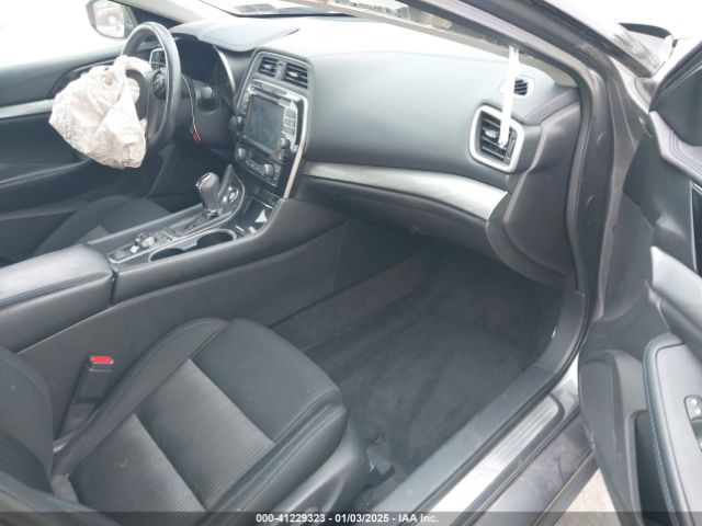 1N4AA6AP7GC384874 Nissan Maxima 3.5 S