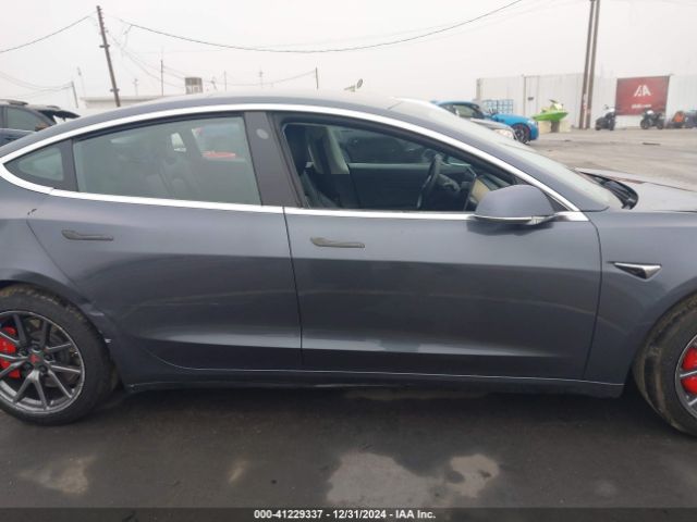5YJ3E1EB1JF181353 Tesla Model 3 Long Range/performance