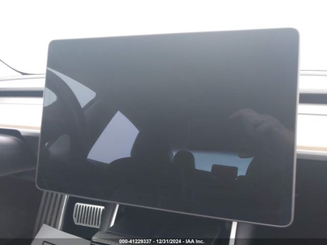 5YJ3E1EB1JF181353 Tesla Model 3 Long Range/performance