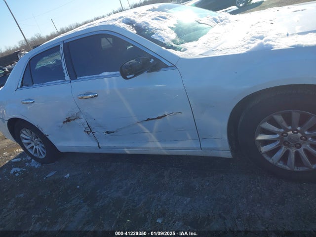 Chrysler 300 2014 2C3CCAAG6EH365327 Image 12