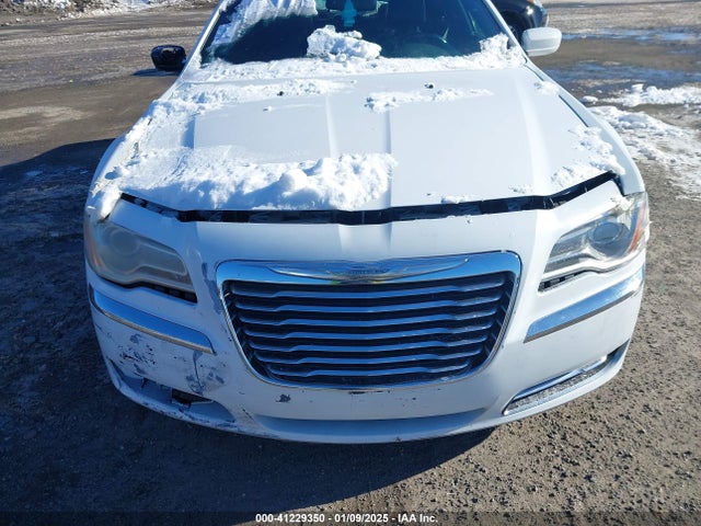 2C3CCAAG6EH365327 Chrysler 300