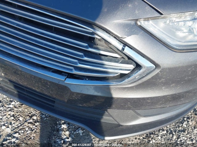 3FA6P0H79HR393005 Ford FUSION SE
