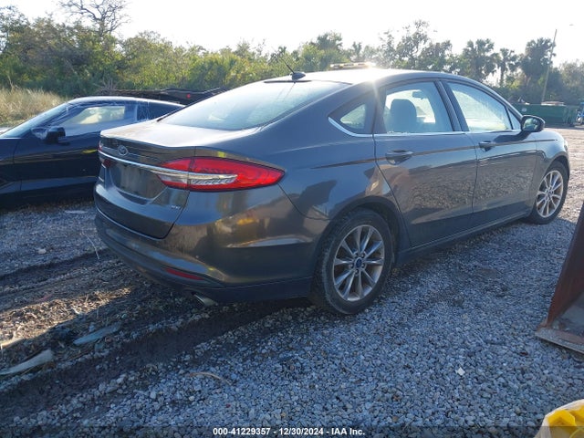 3FA6P0H79HR393005 Ford FUSION SE