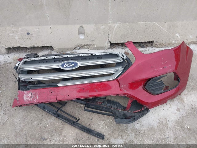 1FMCU9HD0KUA92814 Ford ESCAPE SEL