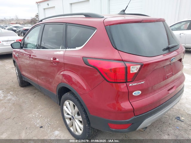 1FMCU9HD0KUA92814 Ford ESCAPE SEL
