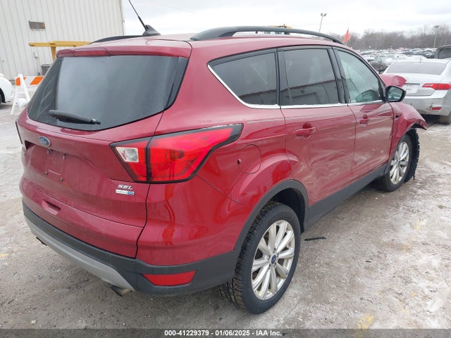 1FMCU9HD0KUA92814 Ford ESCAPE SEL