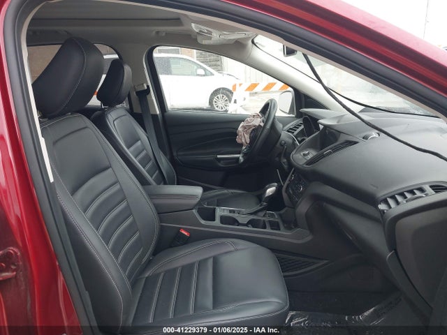 1FMCU9HD0KUA92814 Ford ESCAPE SEL