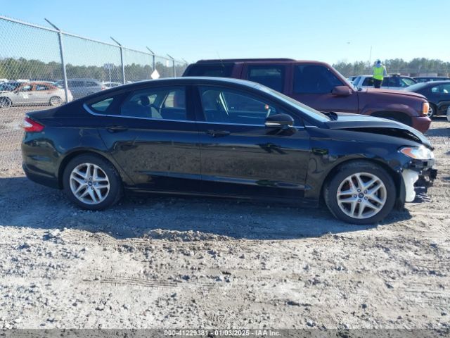3FA6P0H72GR268992 Ford FUSION SE