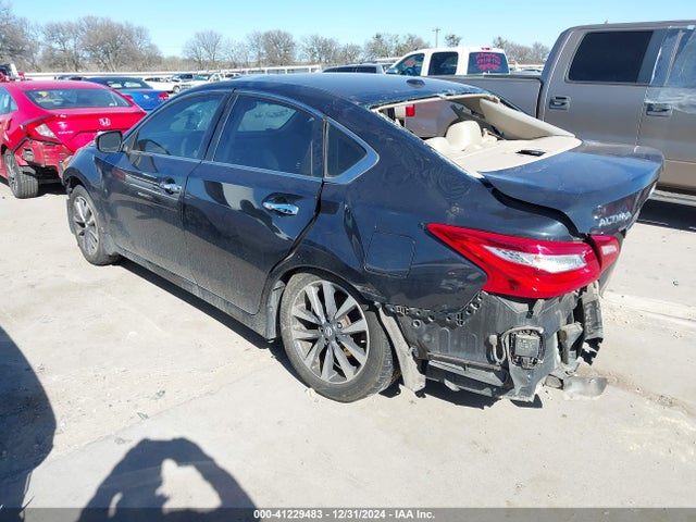 1N4AL3AP5HC210165 Nissan Altima 2.5 Sv
