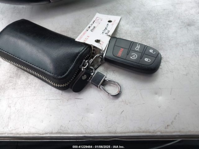 2018 CHRYSLER 300 2C3CCAEG7JH159261 Photo 10