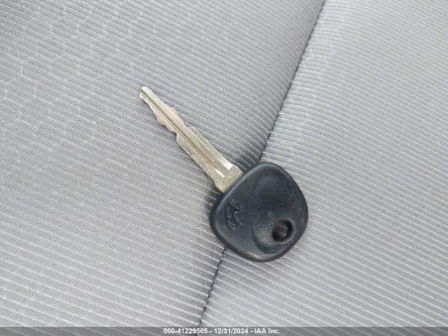 KMHD74LF2HU429323 Hyundai ELANTRA SE
