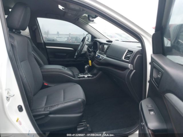 5TDBKRFH6GS282527 Toyota Highlander Le Plus V6