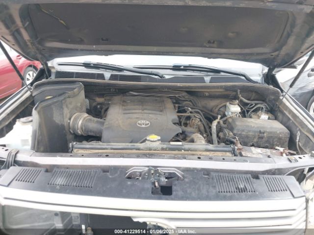 5TFUM5F16EX052444 Toyota Tundra Sr5 4.6l V8