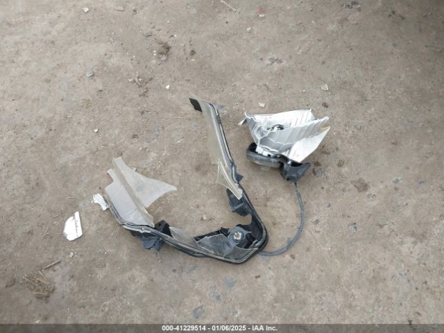 5TFUM5F16EX052444 Toyota Tundra Sr5 4.6l V8