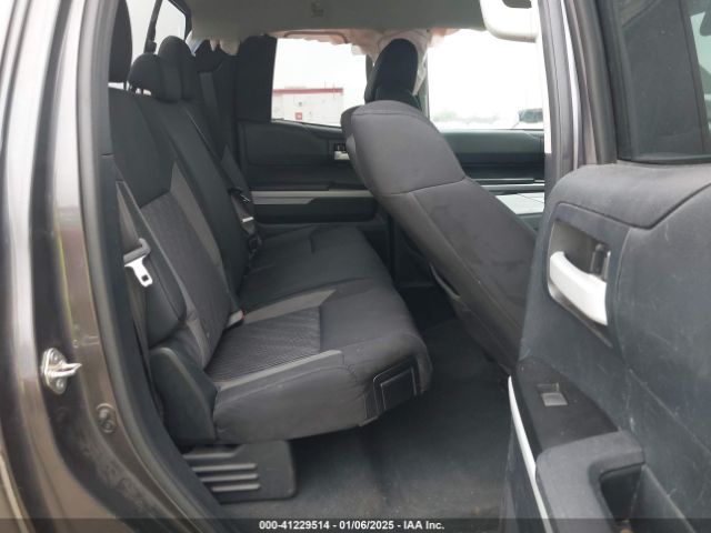 5TFUM5F16EX052444 Toyota Tundra Sr5 4.6l V8