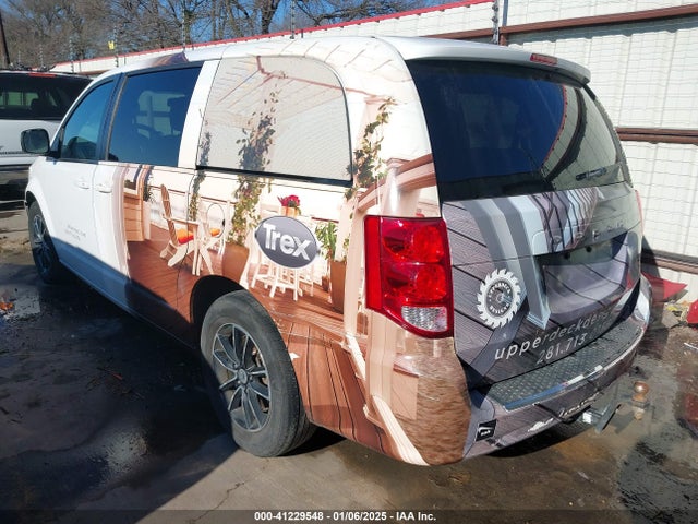 Dodge Grand Caravan Gt 2018 2C4RDGEG7JR189764 Image 3