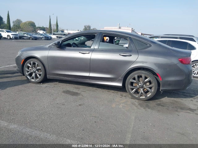 1C3CCCBG8FN515103 Chrysler 200 S