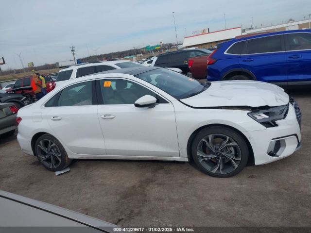 WAUAUDGY7NA012835 Audi A3 Premium 40 Tfsi Front-wheel Drive S Tronic