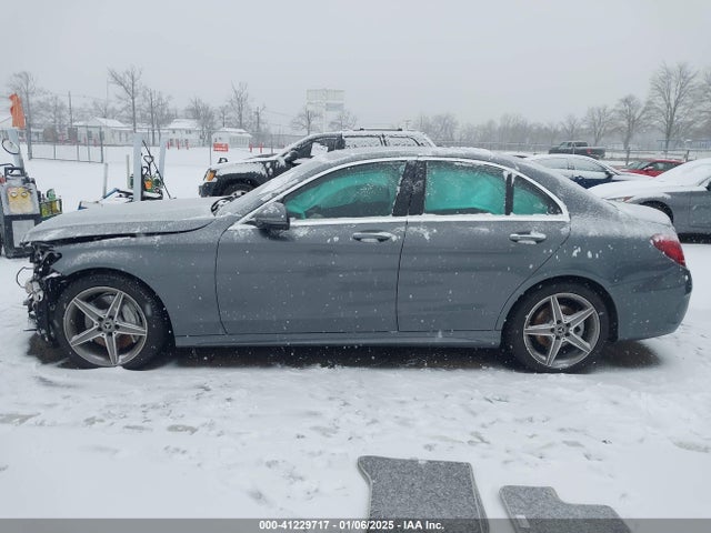 55SWF4KB3HU215771 Mercedes-Benz C 300 4matic/luxury 4matic/sport 4matic